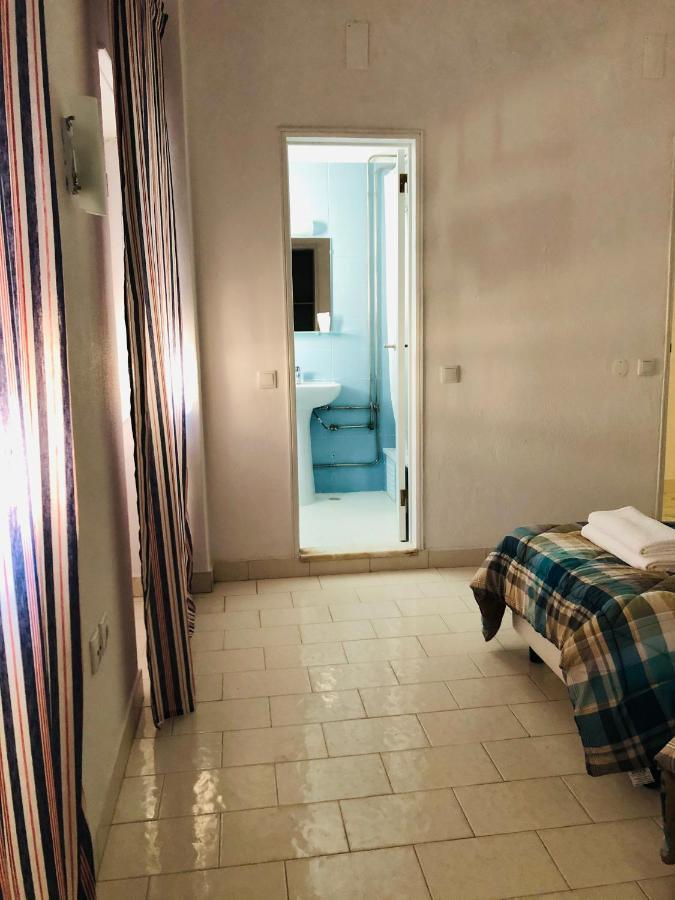Central Atlantic Beach Guesthouse Кошта-да-Капарика Экстерьер фото