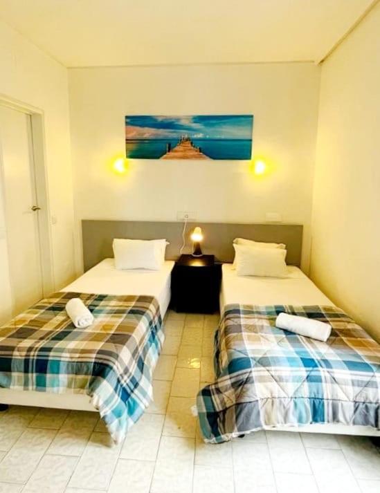 Central Atlantic Beach Guesthouse Кошта-да-Капарика Экстерьер фото